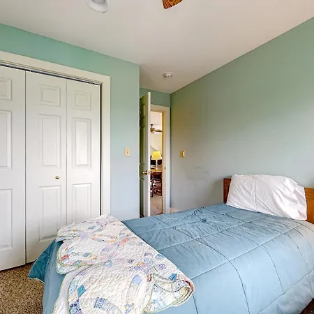 Wind Hill Farm Apartment